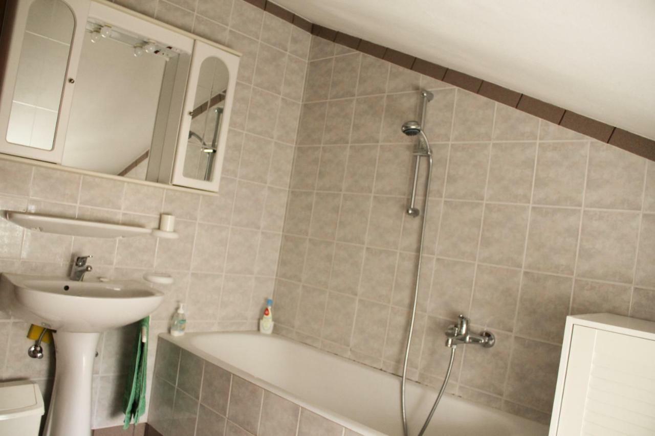 Apartmani Rasan Malinska Zewnętrze zdjęcie